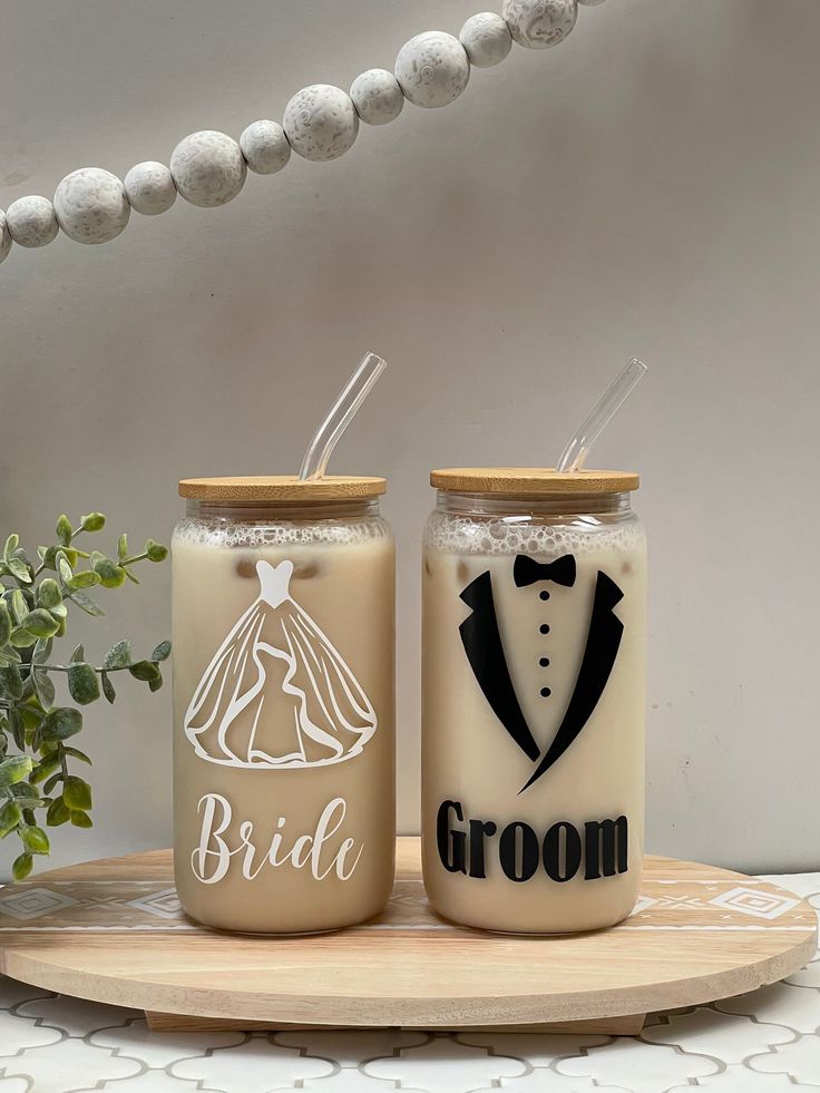 Couple Glass Cans (Set of 2)