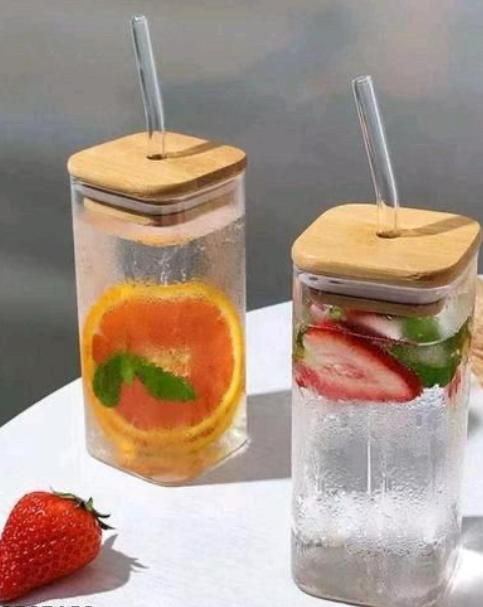 Square Glass Can