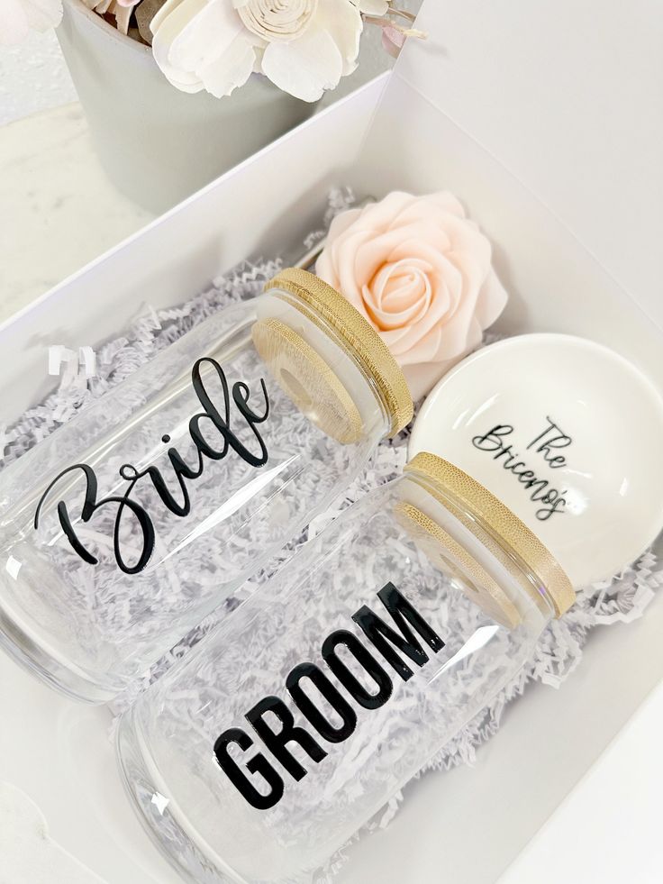 Couple Glass Cans (Set of 2)